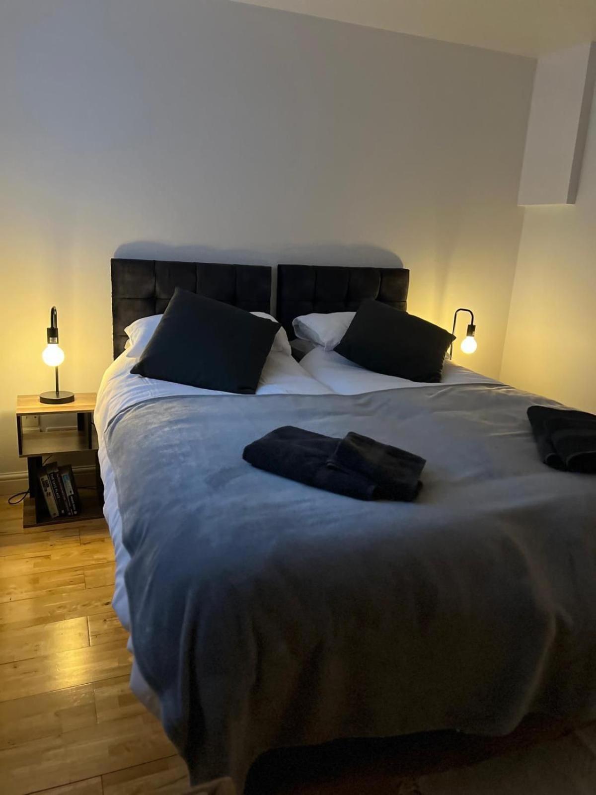 Cozy 1 Bedroom Basement Flat London Exterior foto